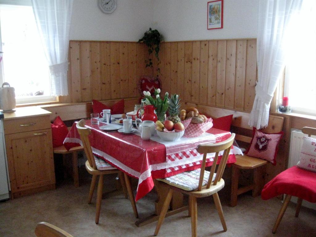 Haus Klinger Apartment Gaschurn Ruang foto