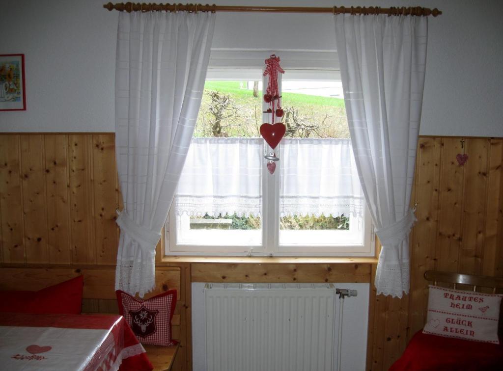 Haus Klinger Apartment Gaschurn Ruang foto